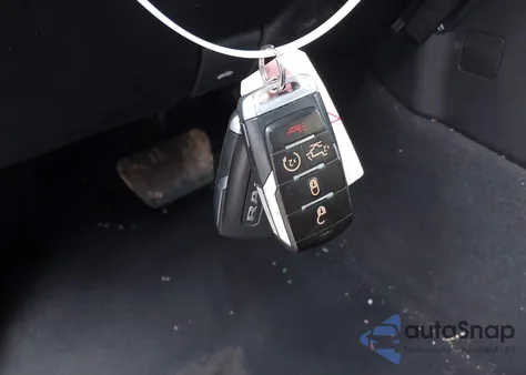 2019 Ram 1500 Laramie 4X4 5'7 Box из США, поврежденный, VIN 1C6SRFJT5KN772582